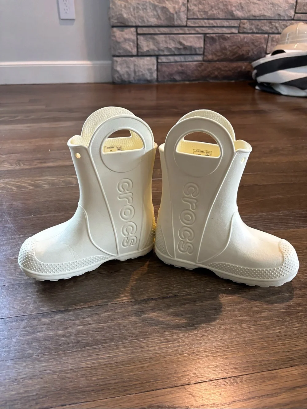 CROCS Kids' Pale Yellow Rain Boots with Rainbow